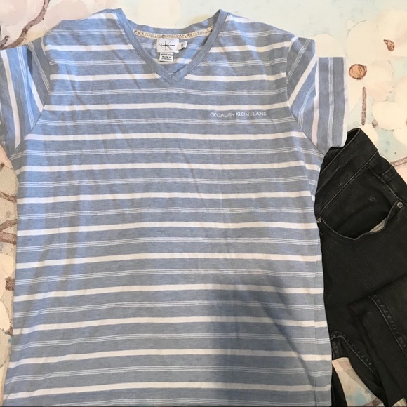 Calvin Klein t-shirt - Picture 1 of 3